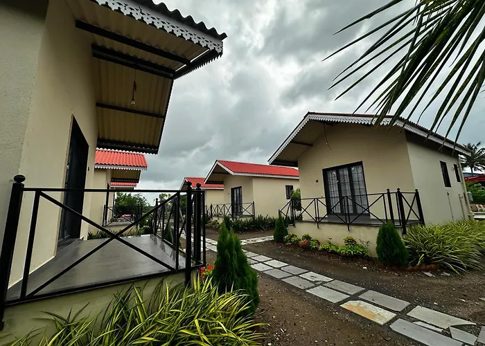 Alkraj Resort And Spa