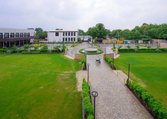Nandgaon Kashi Resort And Spa