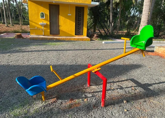 Nature Land - Play & Hutstay