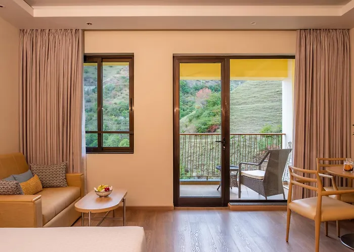 Club Mahindra Kandaghat, Shimla