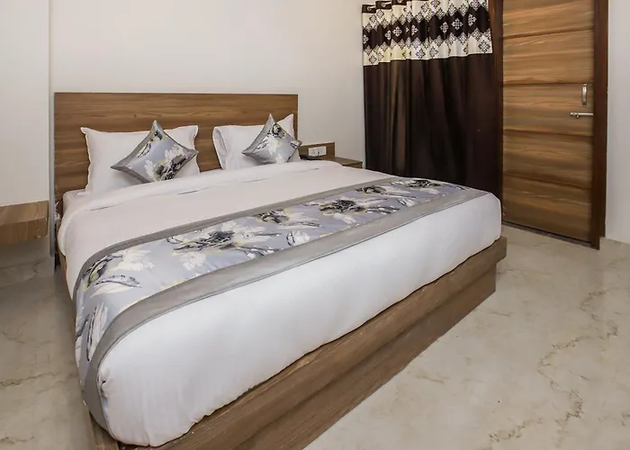 Hotel O Mint
