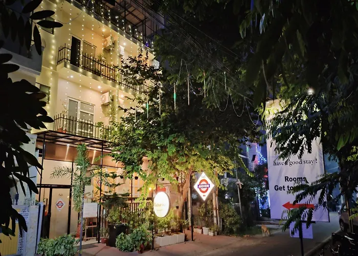 Super Townhouse Kachnar House Vikas Nagar