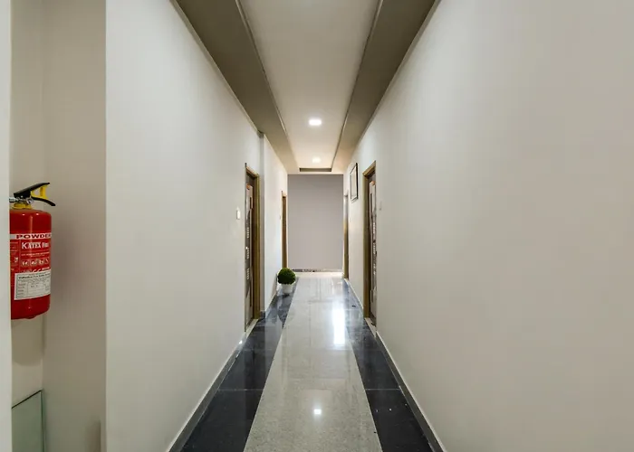 Hotel O Royal