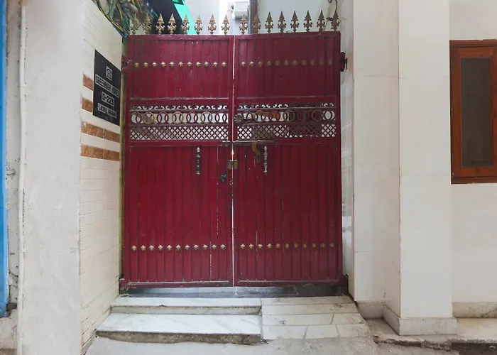Hotel O Green High New Delhi
