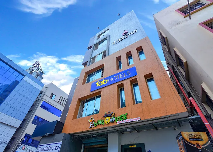 Fabhotel Middleton Desire - Nr Niladri Vihar Square Bhubaneswar
