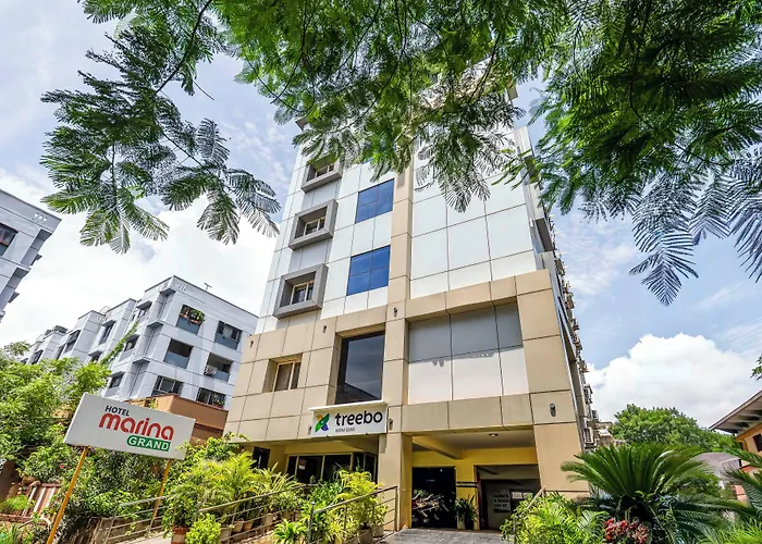 Treebo Marina Grand, Railway Station