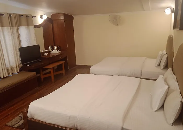 Hotel Happy Home The Lake Paradise Nainital