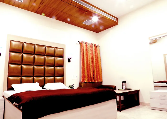 Hotel Prayag Prayagraj