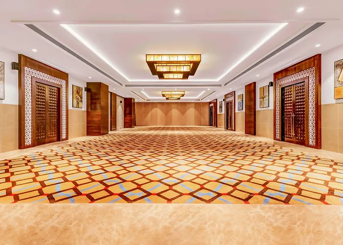 Lemon Tree Premier, Dwarka Hotel