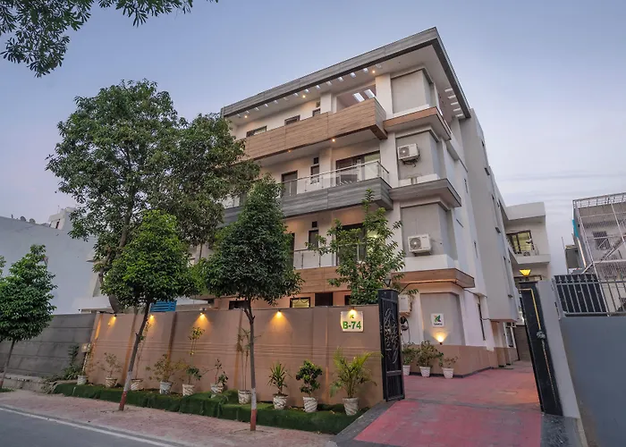 Treebo Modern Stays Noida