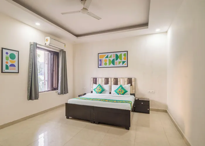 Treebo Modern Stays Noida