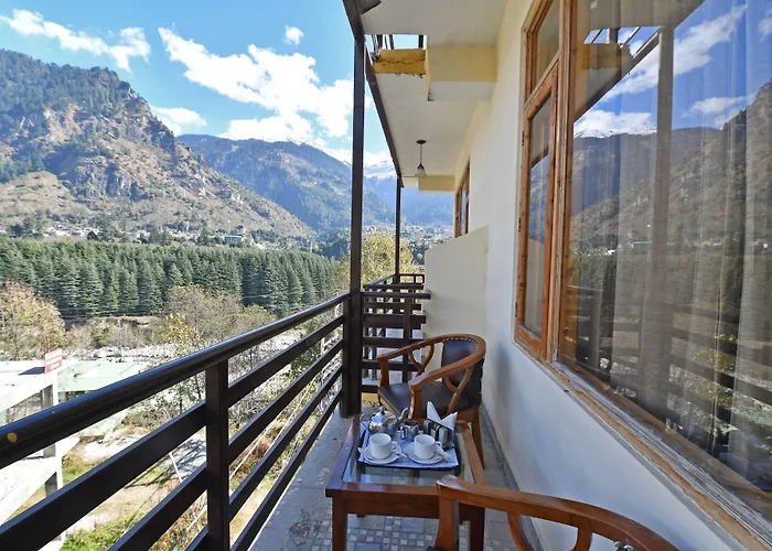 Lotus Inn Rohtang View