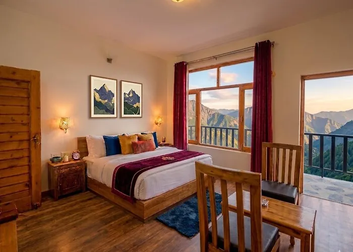 La Riqueza Kanatal - Himalayan View Rooms - Parking On Site - Close To Surkanda Devi Temple & Jungle Safari