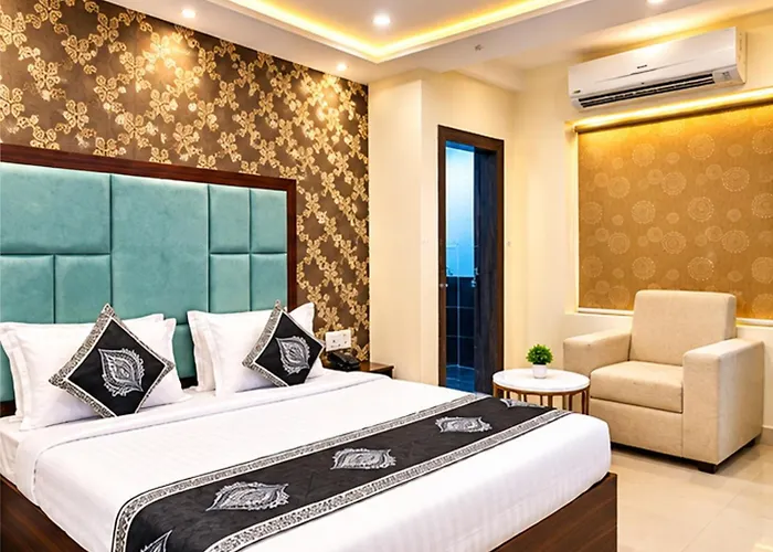 Hotel Oak By Mega Groups