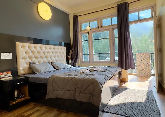 Shanti Cafe - Signature Stays Kasol