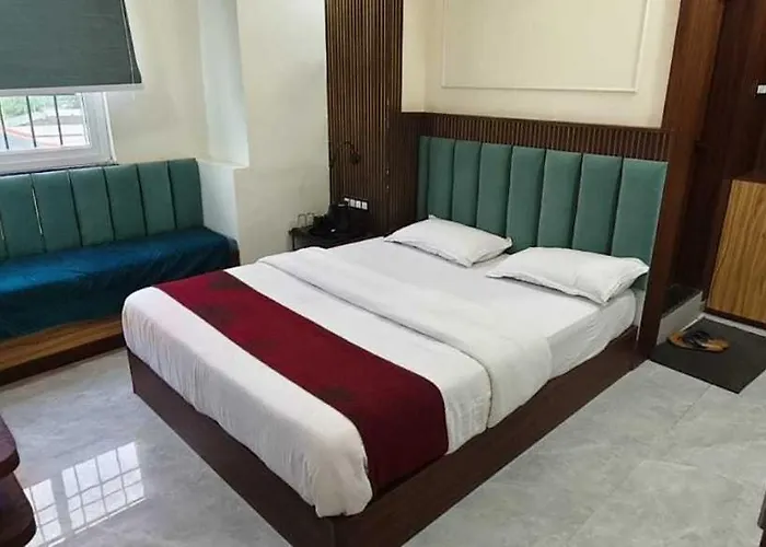 Hotel O K2
