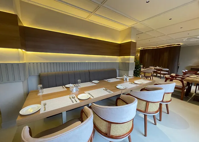 Hotel Prag Continental Guwahati