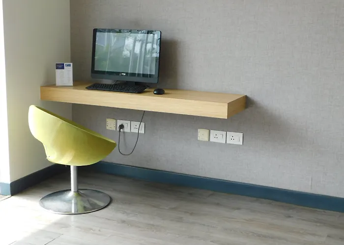 Holiday Inn Express Nashik Indira Nagar By Ihg