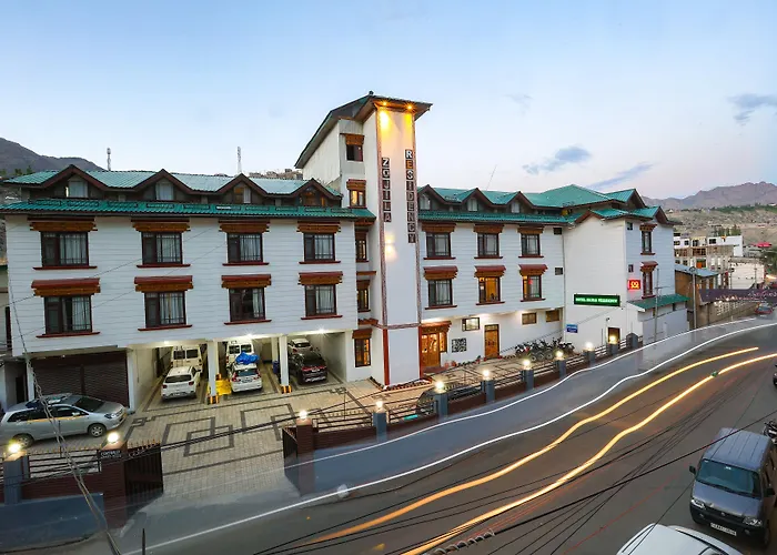 Hotel Zojila Residency