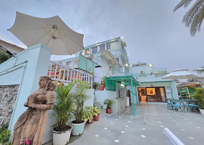 Hotel Karnavati