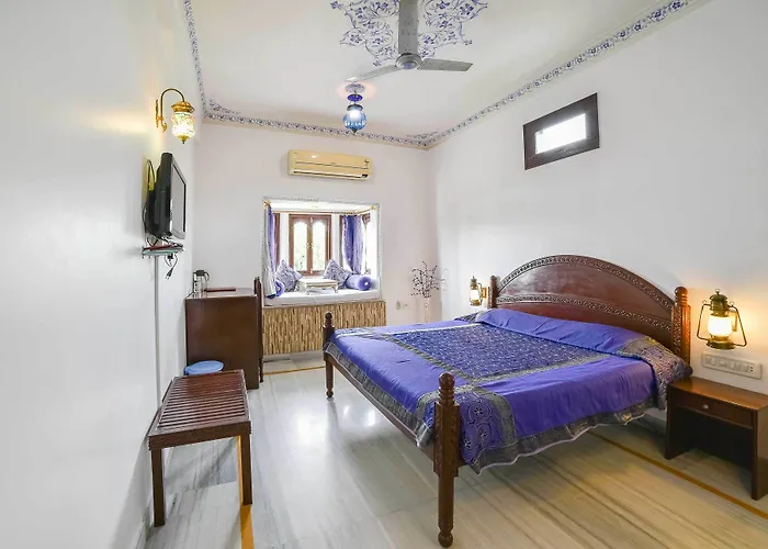Hotel Sargam Sadan