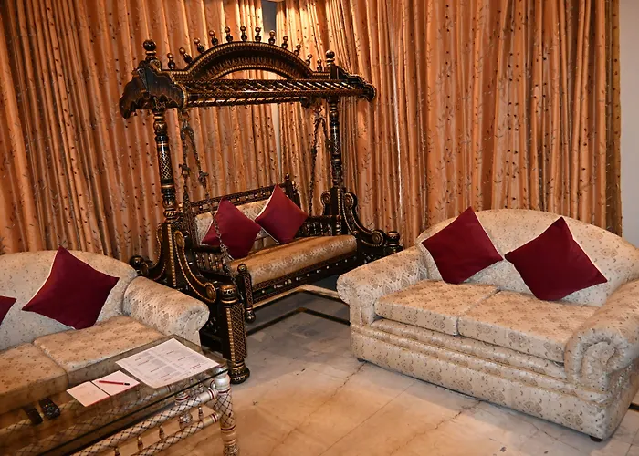 Hotel Zeeras