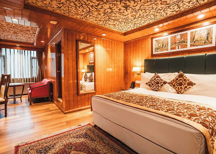 Heevan Retreat Gulmarg