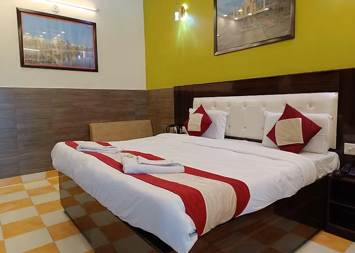 Hotel Sidhartha Walking Distance From Tajmahal