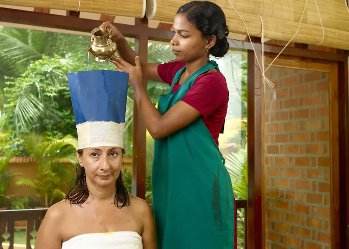 Beach And Lake Ayurvedic Resort, Kovalam
