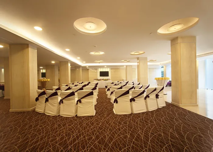 Hotel Maurya Patna