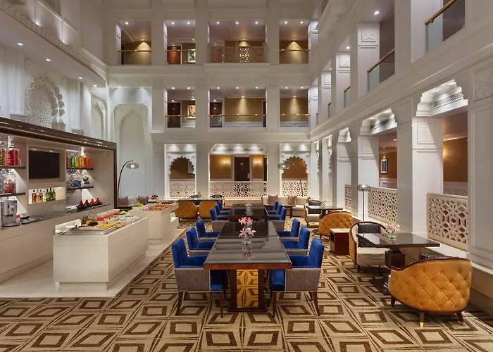Sheraton Grand Pune Bund Garden Hotel