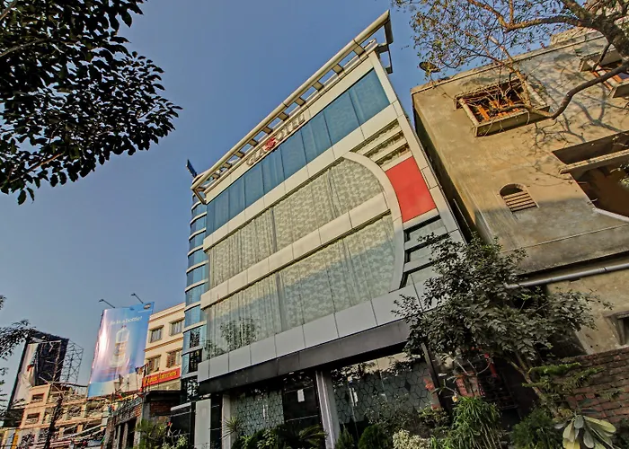 Treebo Glassotel Near Ruby Hospital