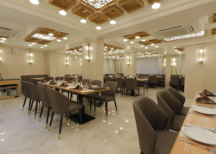 Hotel Elysian Residency
