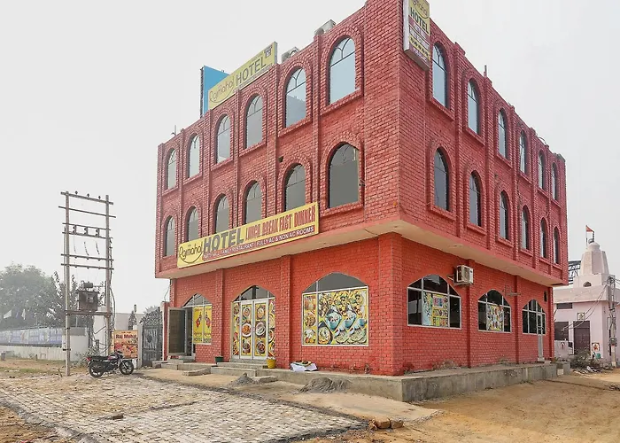 Collection O Raj Mahal