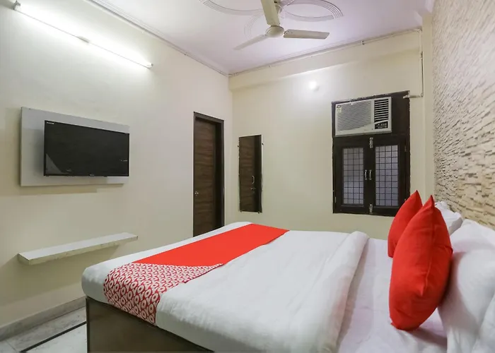 Hotel O Green High New Delhi