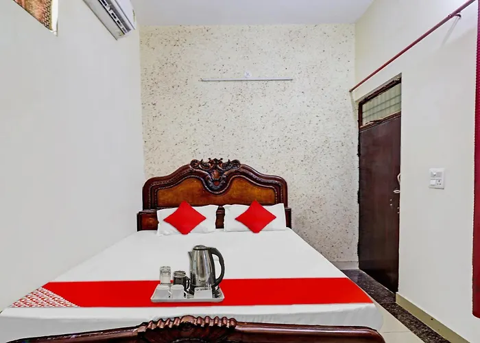 Hotel O M.G. Palace