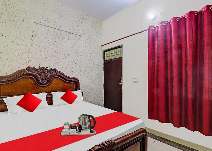 Hotel O M.G. Palace