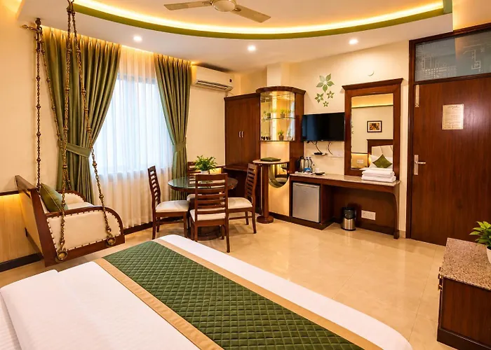 Hotel Baba Deluxe Near New Delhi Railway Station And City Center -By Rcg Hotels