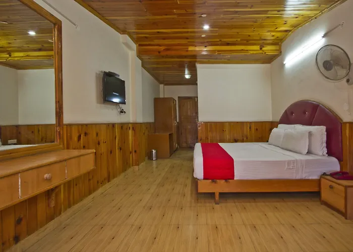 Sarthak Resorts-Reside In Nature With Best View, 9 Kms From Mall Road Manali