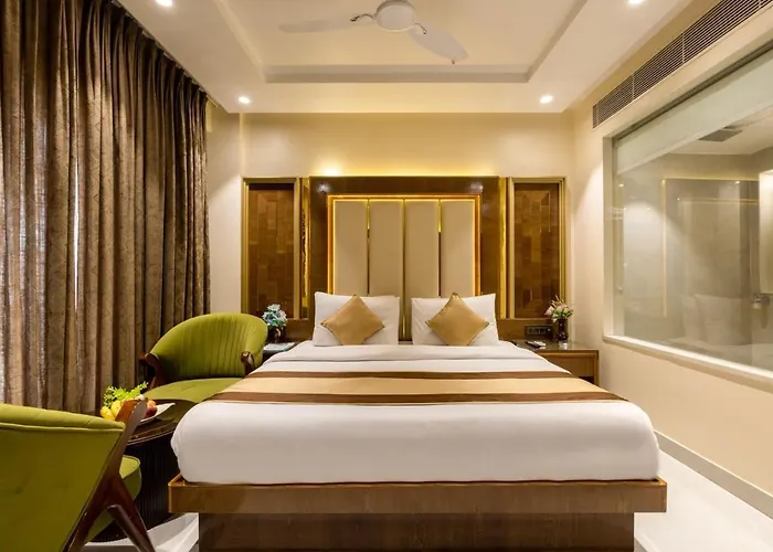 Hotel Grand Plaza - Near New Delhi Railway Station And Connaught Place - By M S Hospitality