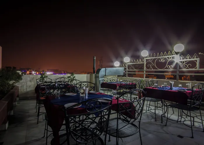 The Suncourt Hotel Yatri