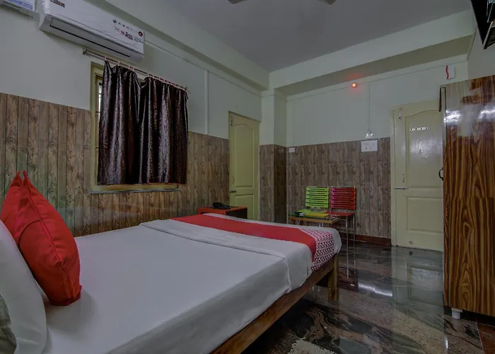 Hotel O V Knot Residency