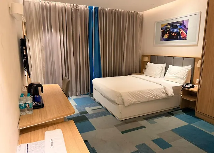 Holiday Inn Express & Suites Bengaluru Old Madras Road By Ihg