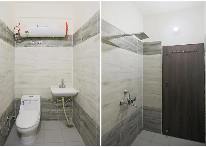Oyo 85979 Hotel Rs