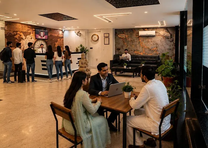 Hotel Dev Vilas , Agra