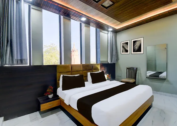 Hotel O Kishan Palace