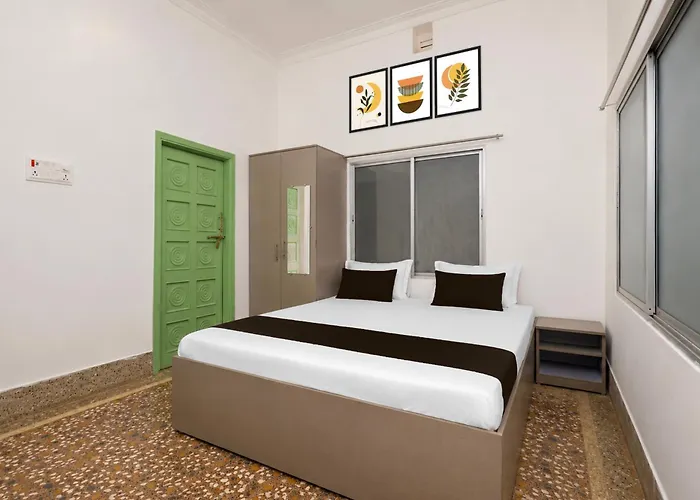 Spot On Khedia Inn