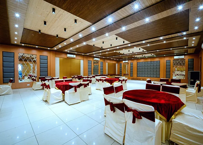 Grand Legacy Beacon, Dehradun Hotel