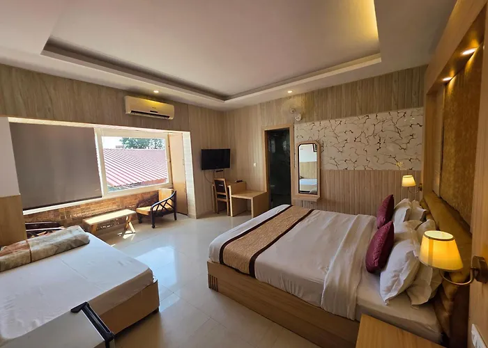 Hotel Rajpur Heights