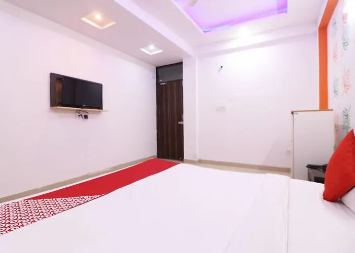 Hotel O Aaradhya Residency Noida